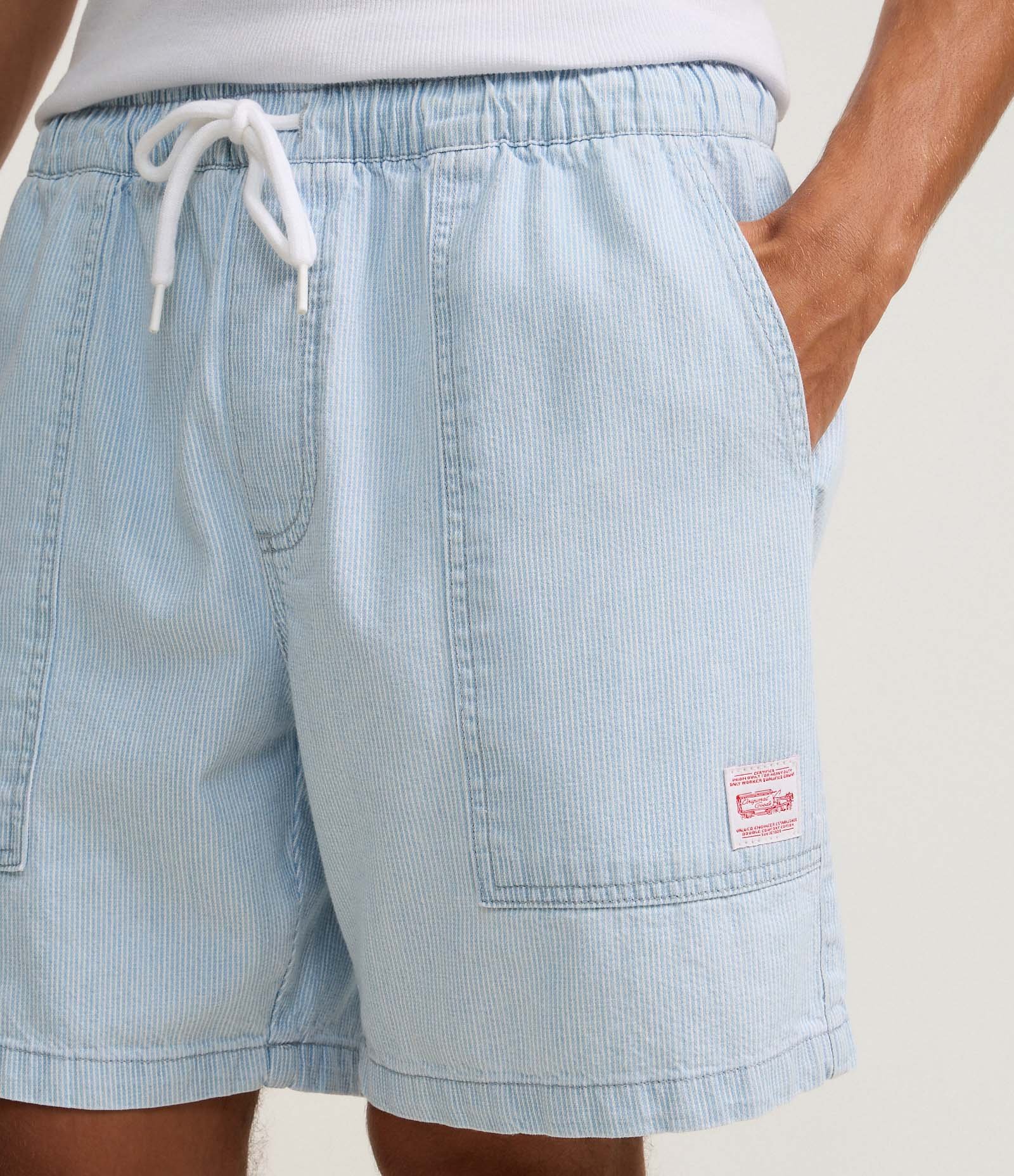 Bermuda Regular em Jeans com Cós Elástico e Estampa Listrada Azul 3