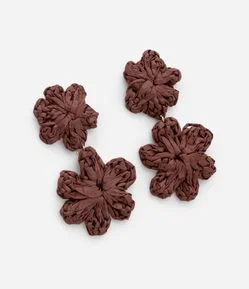 Brinco Médio Rafia Palha com Base e pingente de Flor