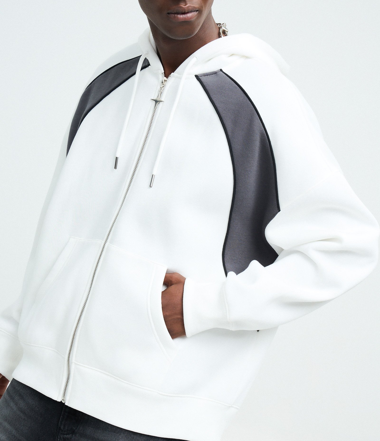 Casaco em Moletom com Recortes Contrastantes Branco 3