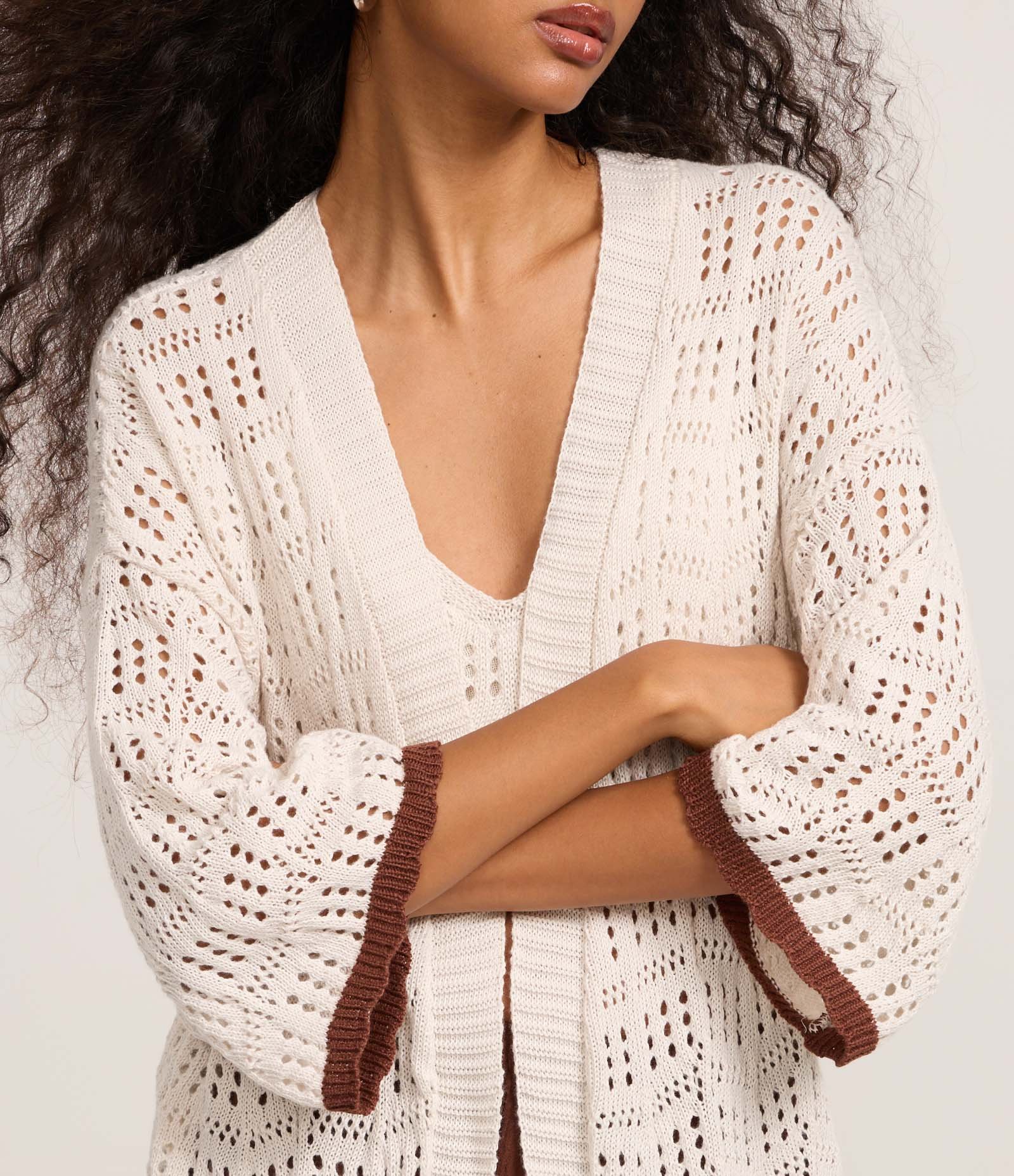 Kimono em Tricô com Barra Contrastante Bege 3