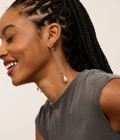 Brinco Fio em Metal com Pérola e Spike