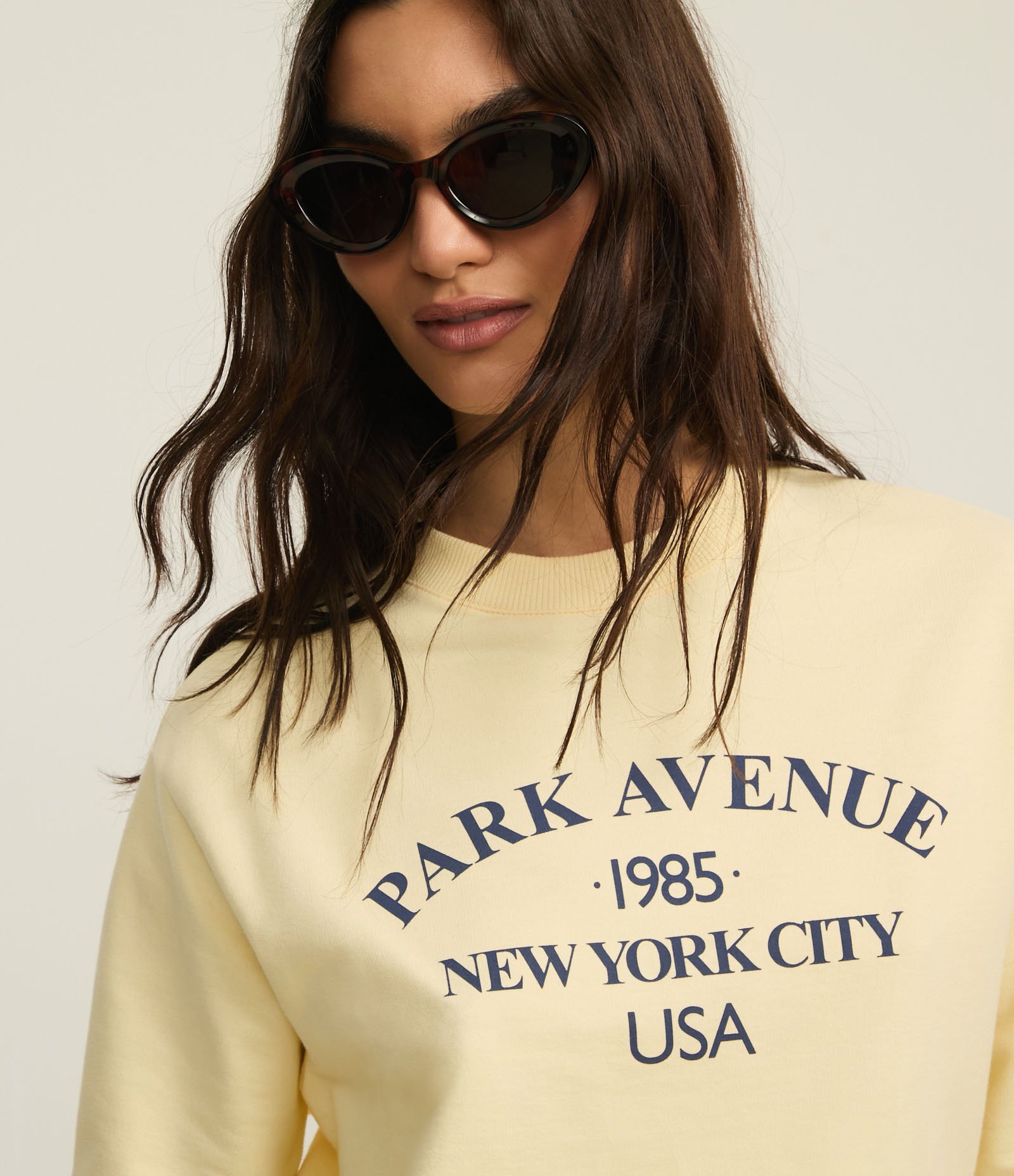 Casaco em Moletom com Lettering Park Avenue Amarelo 3