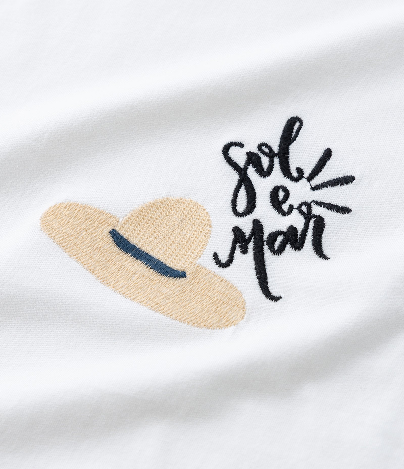 Camiseta em Algodão com Bordados Praianos Curve & Plus Size Branco 6