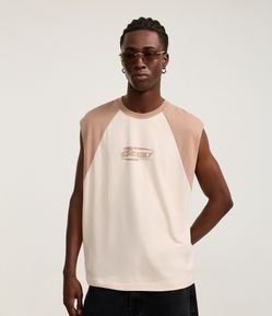 Regata Boxy em Algodão com Cava Raglã e Estampa Deadly Insane