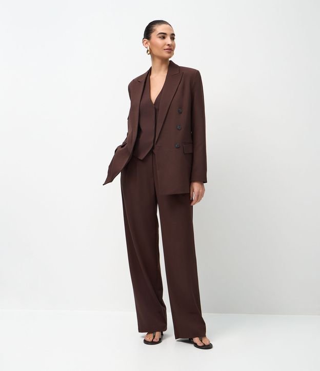 Cor: Marrom | Tamanho: 40