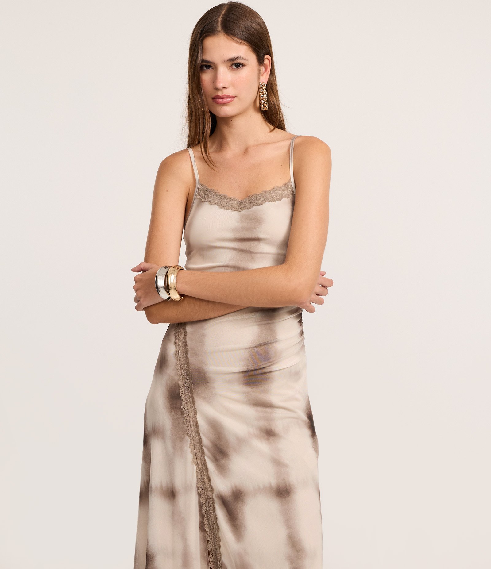 Vestido New Midi em Tule Transpassado com Estampa Xadrez Cinza 3