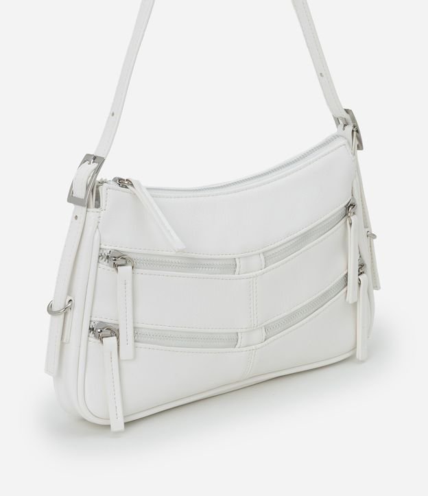 Bolsa Baguete Pequena com Detalhes em Zíperes e Pulleres