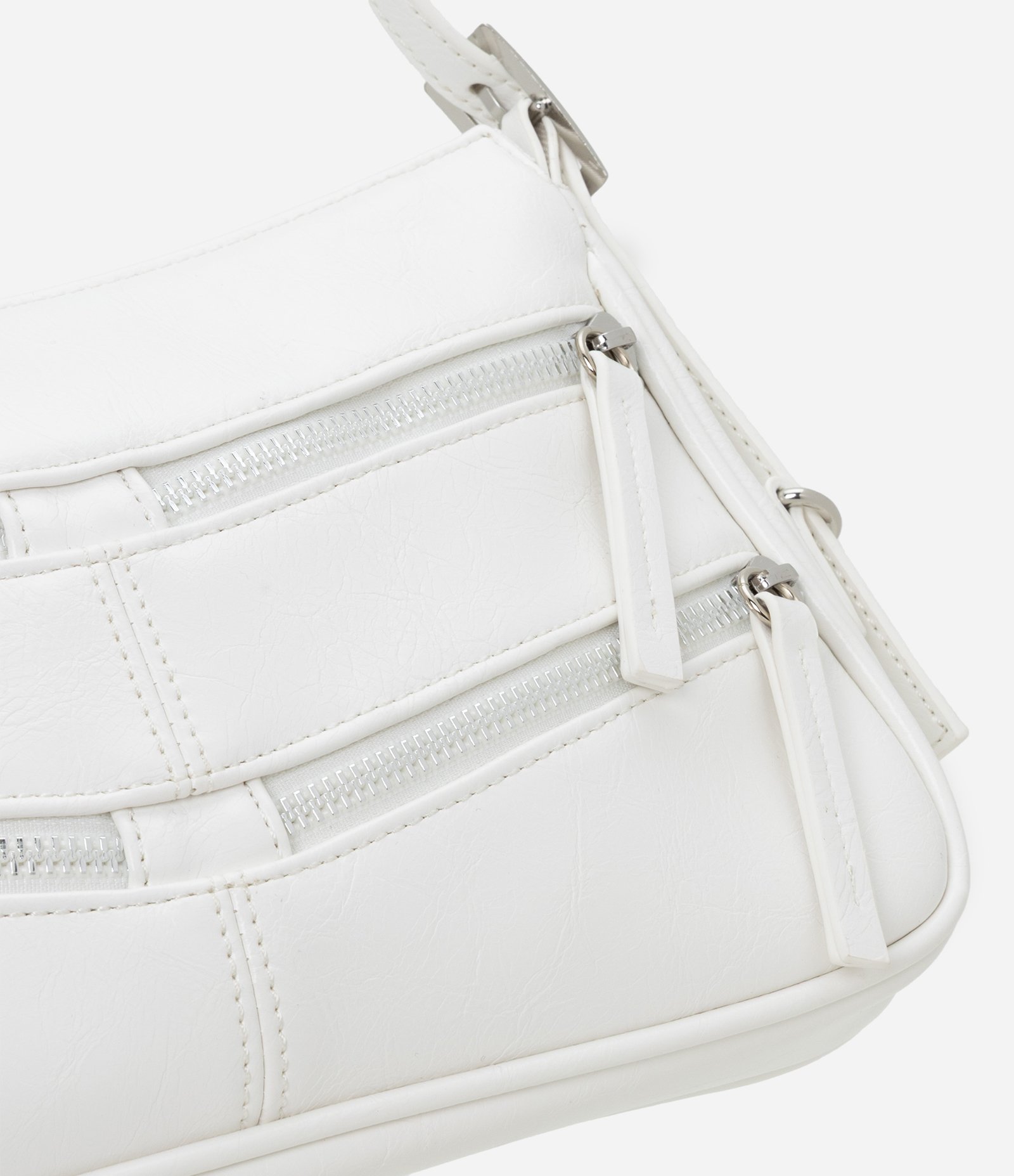 Bolsa Baguete Pequena com Detalhes em Zíperes e Pulleres Branco 4