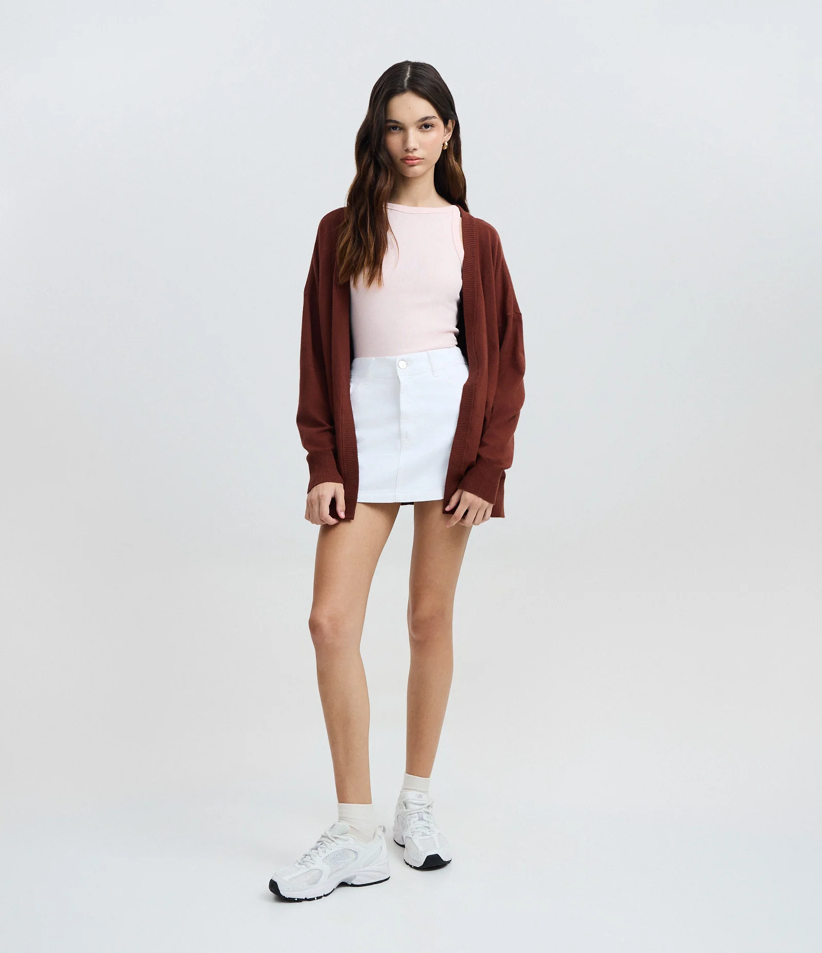 Cardigan Básico em Tricô Leve Marrom 2