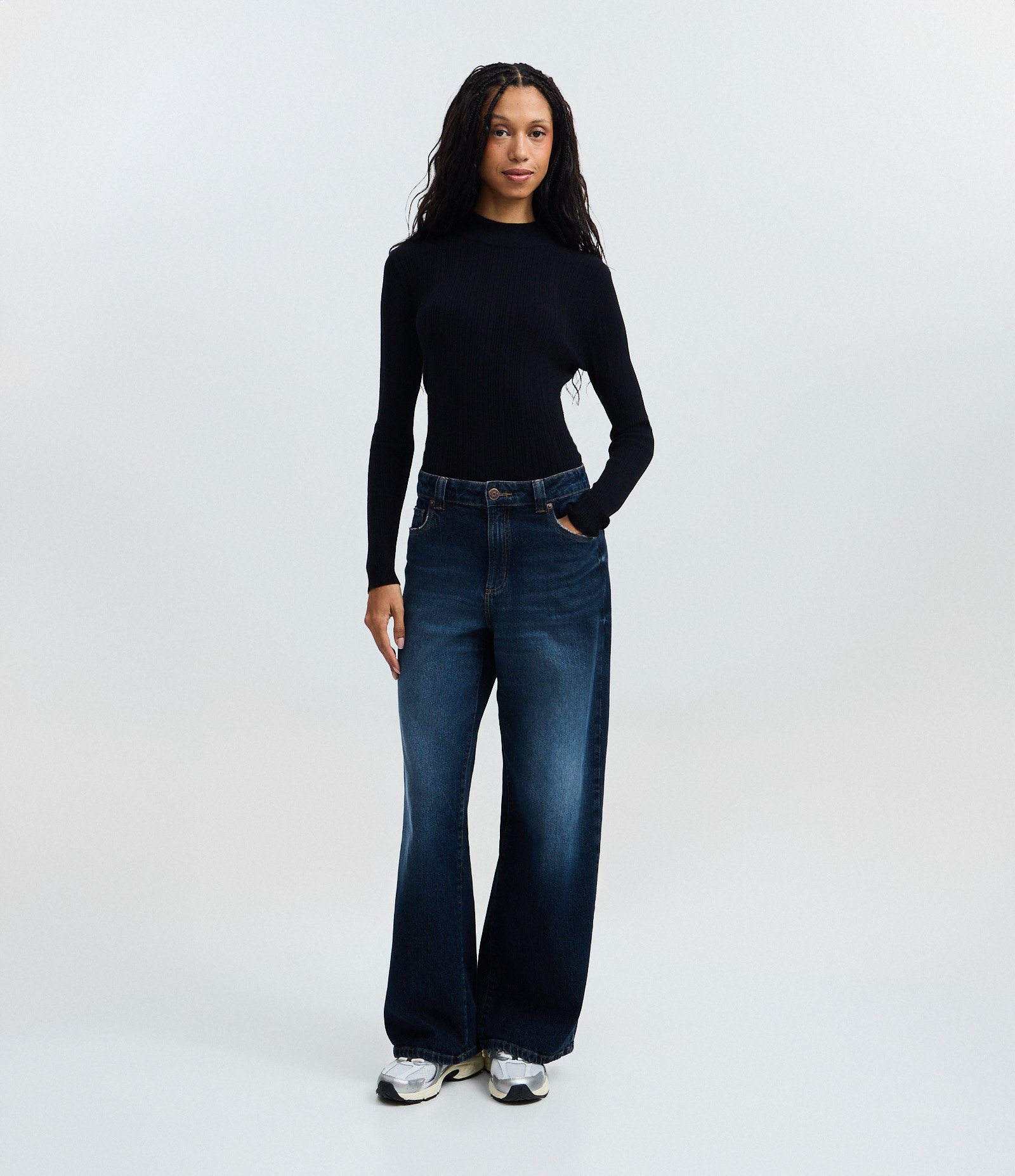 Blusa em Tricô com Gola Alta Preto 2