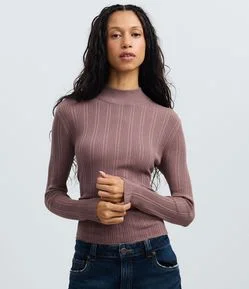 Blusa em Tricô com Gola Alta