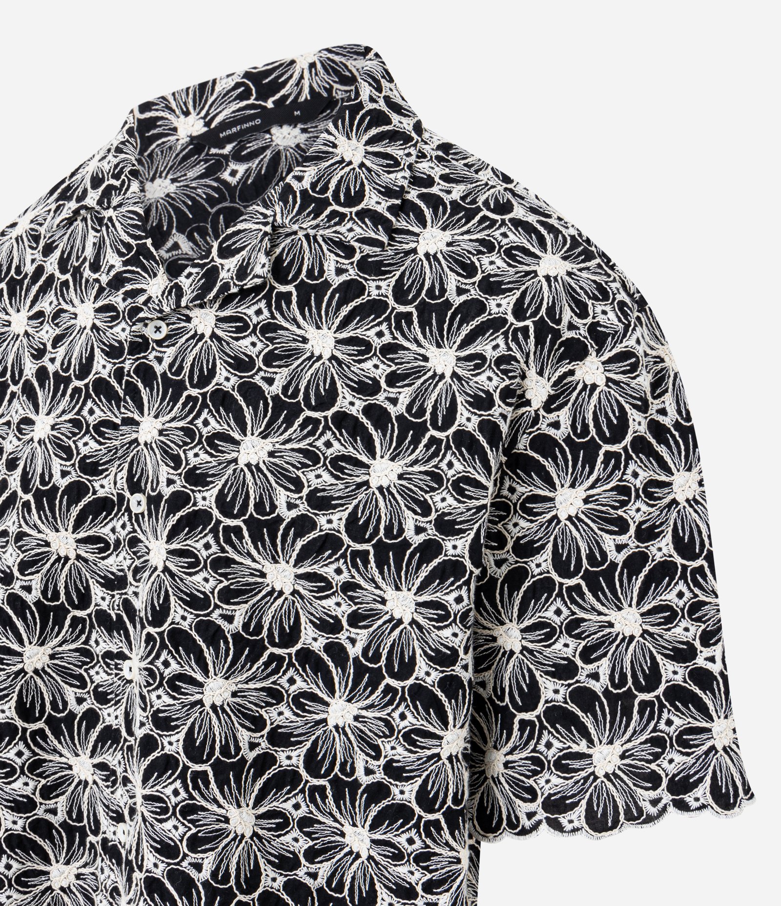 Camisa em Jacquard com Estampa Bordada de  Flores Preto 6