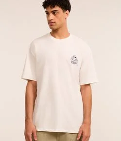 Camiseta Relaxed em Algodão com Estampa de de Sol na Piscina