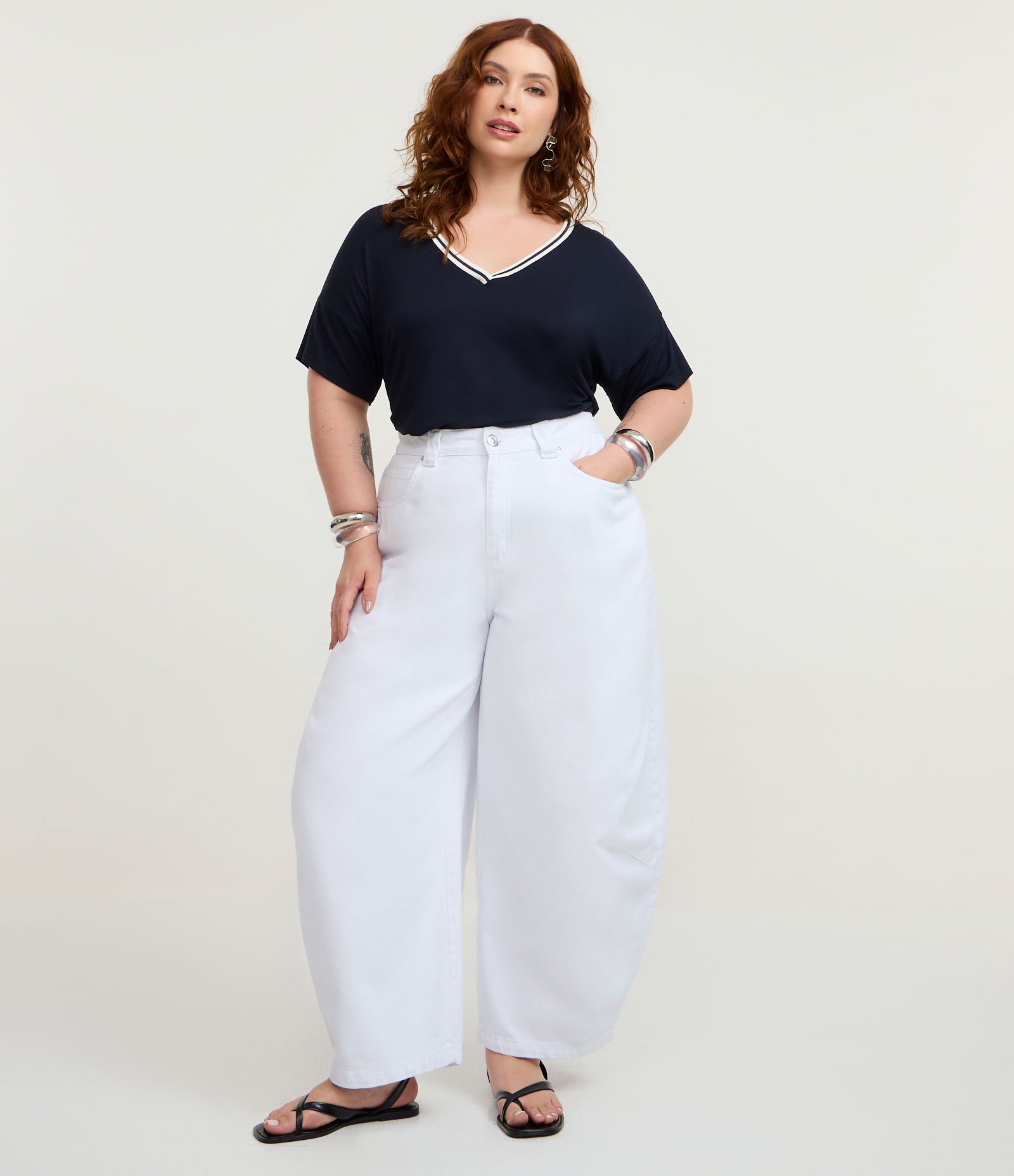 Blusa Alongada em Viscolycra Curve & Plus Size Azul 3