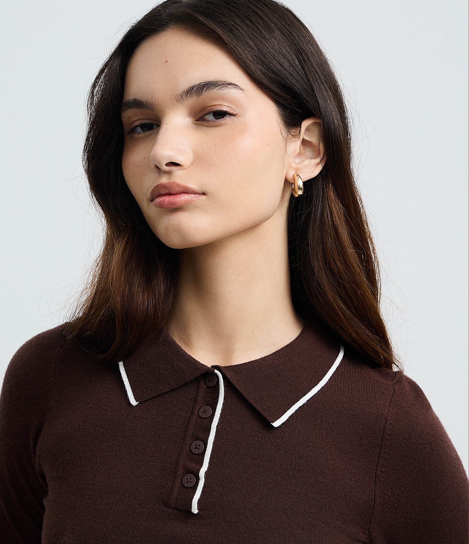 Blusa em Tricô com Gola Polo e Detalhe Contrastante Marrom 3