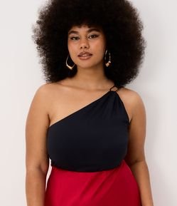 Blusa Ombro único em Microfibra com Aviamento na Alça Curve & Plus Size