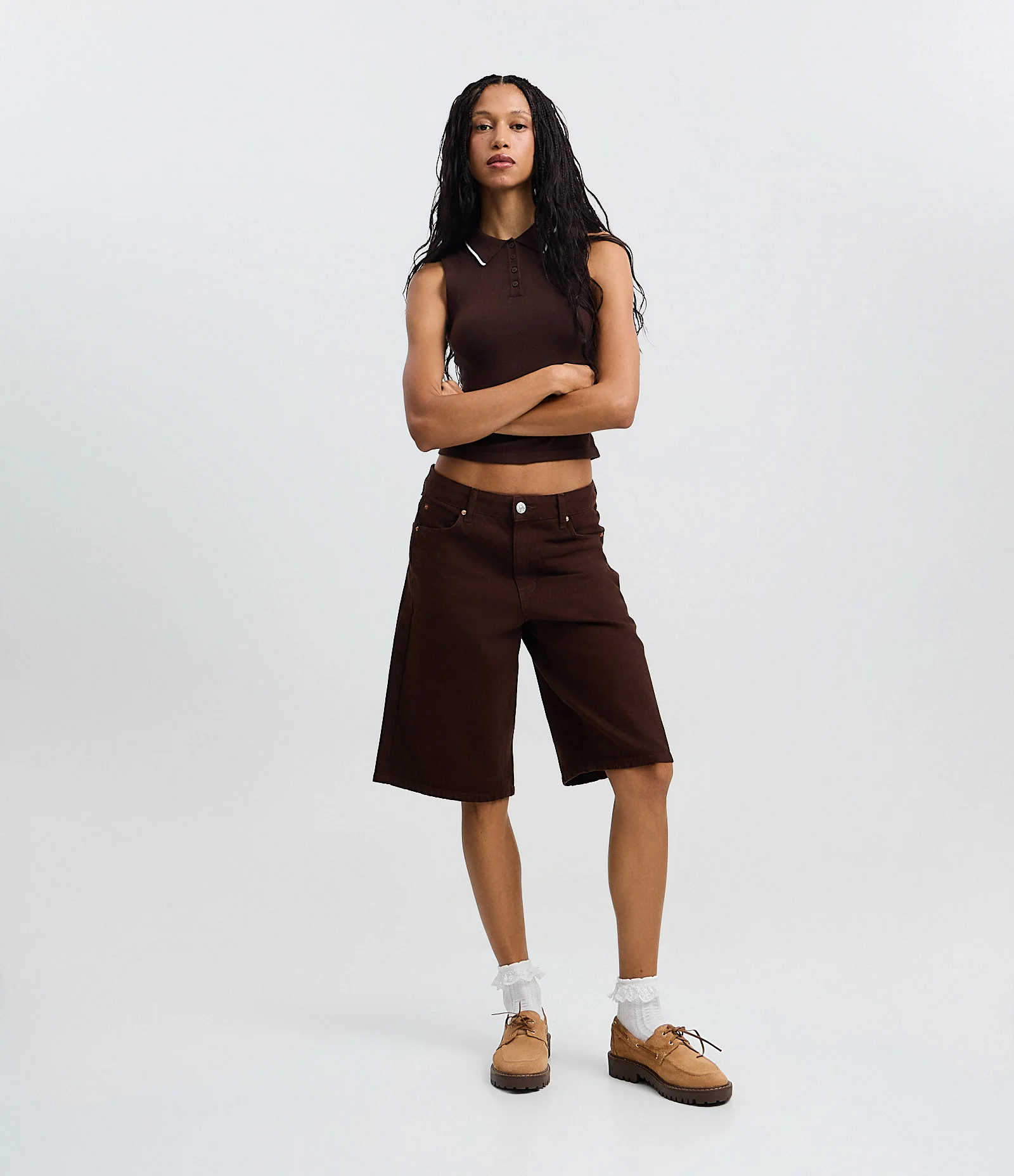 Blusa em Tricô com Gola Polo e Detalhe Contrastante Marrom Escuro 2