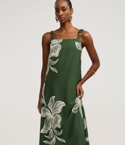 Vestido Evasê Midi em Viscose com Estampa Floral