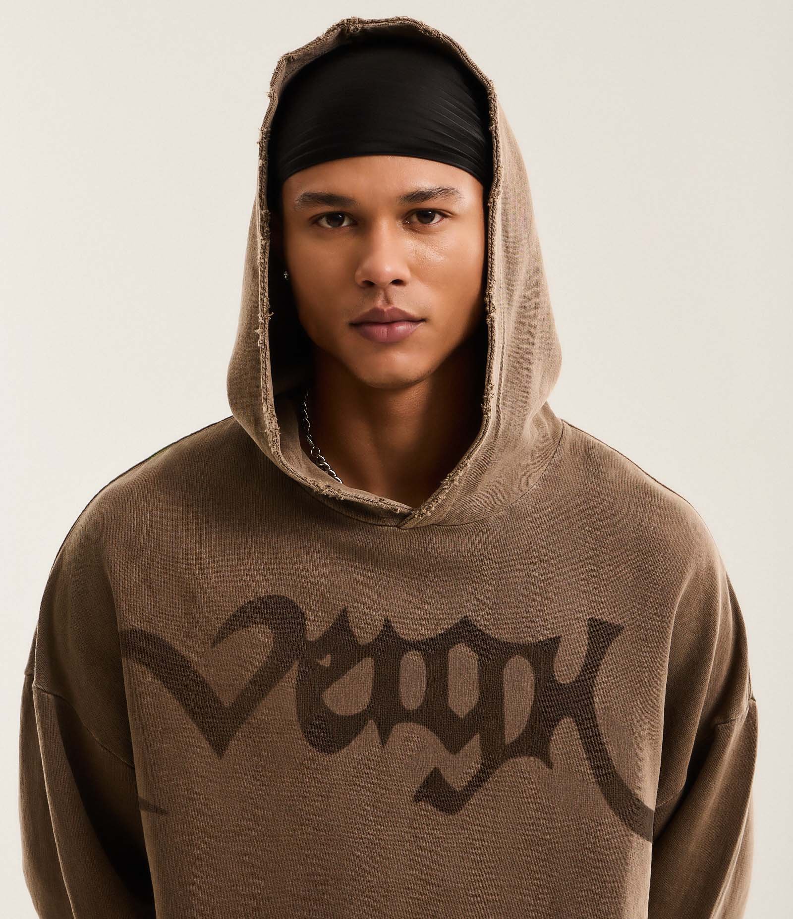 Casaco Boxy em Moletom com Capuz e Lettering Estilizado Veigh Marrom 4