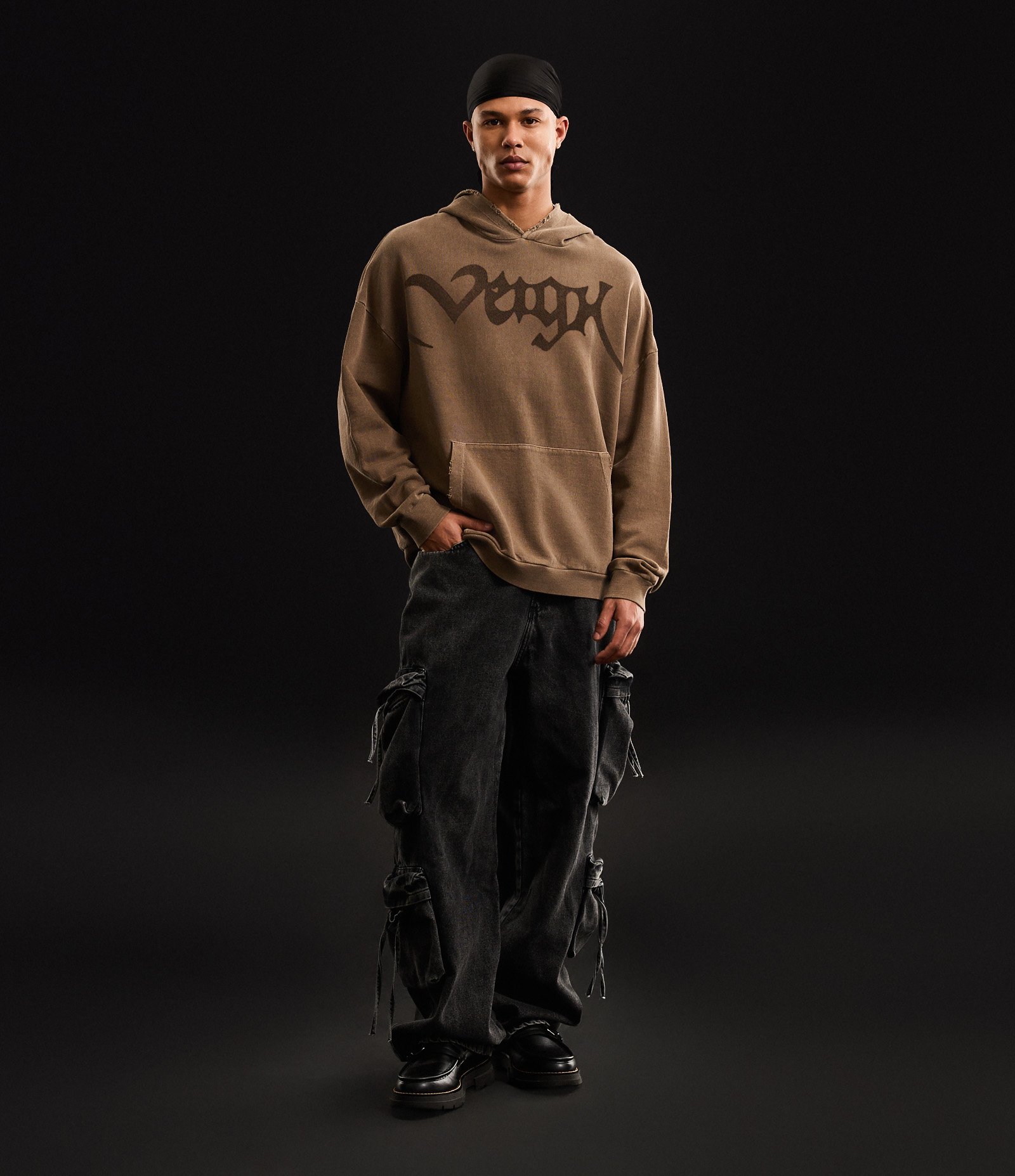 Casaco Boxy em Moletom com Capuz e Lettering Estilizado Veigh Marrom 5