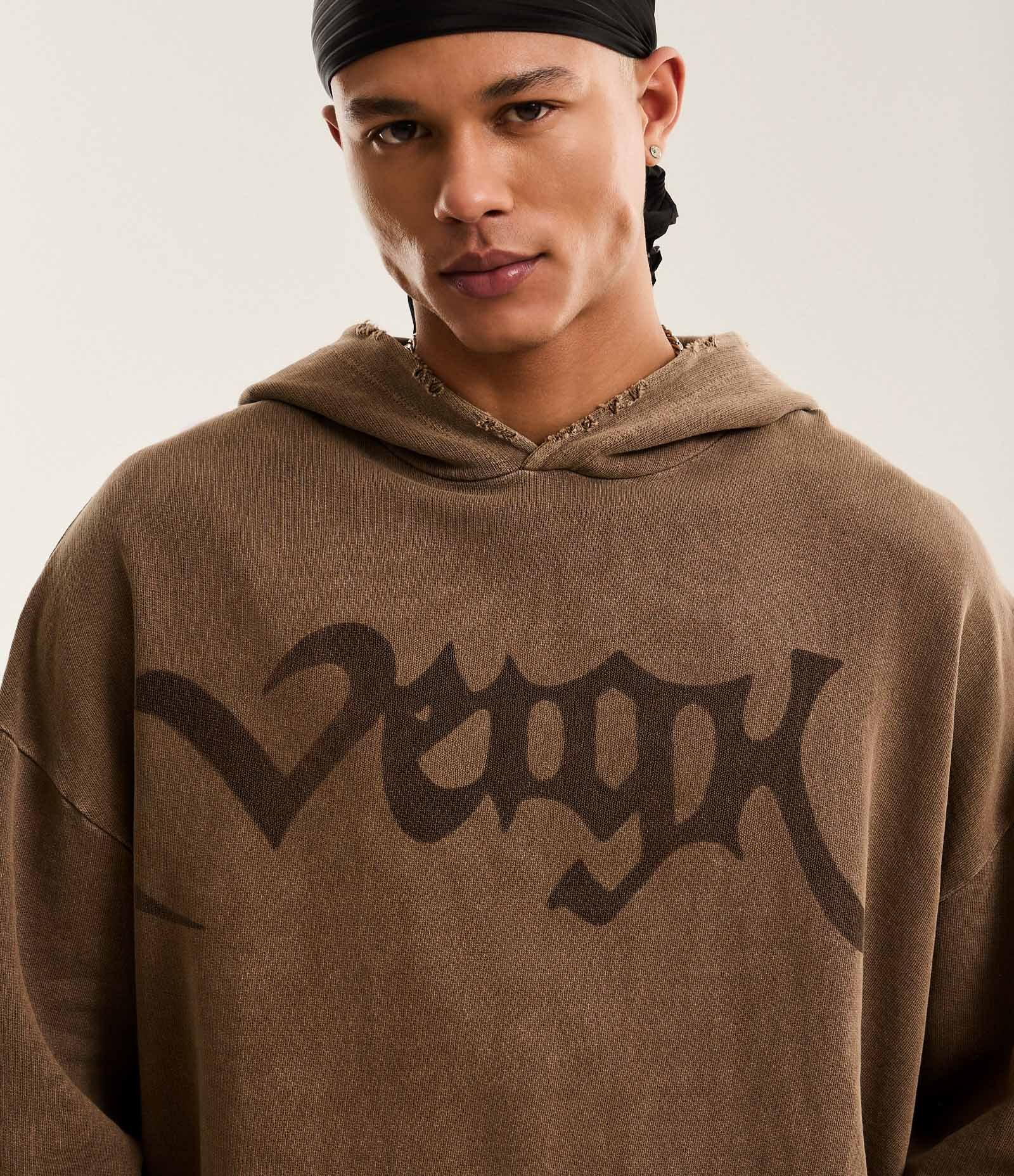 Casaco Boxy em Moletom com Capuz e Lettering Estilizado Veigh Marrom 7