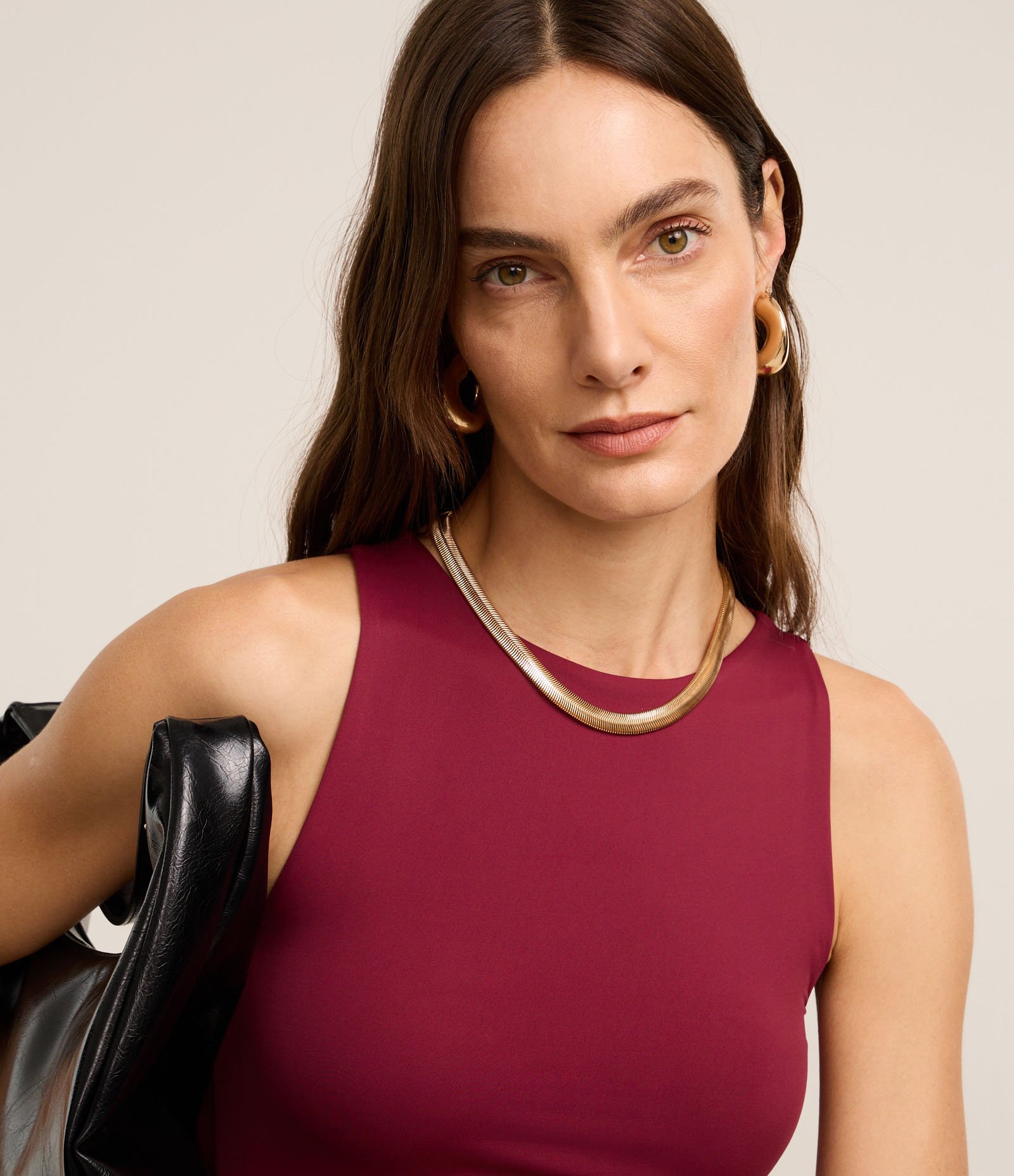 Blusa em Poliamida com Gola Redonda Bordô 3