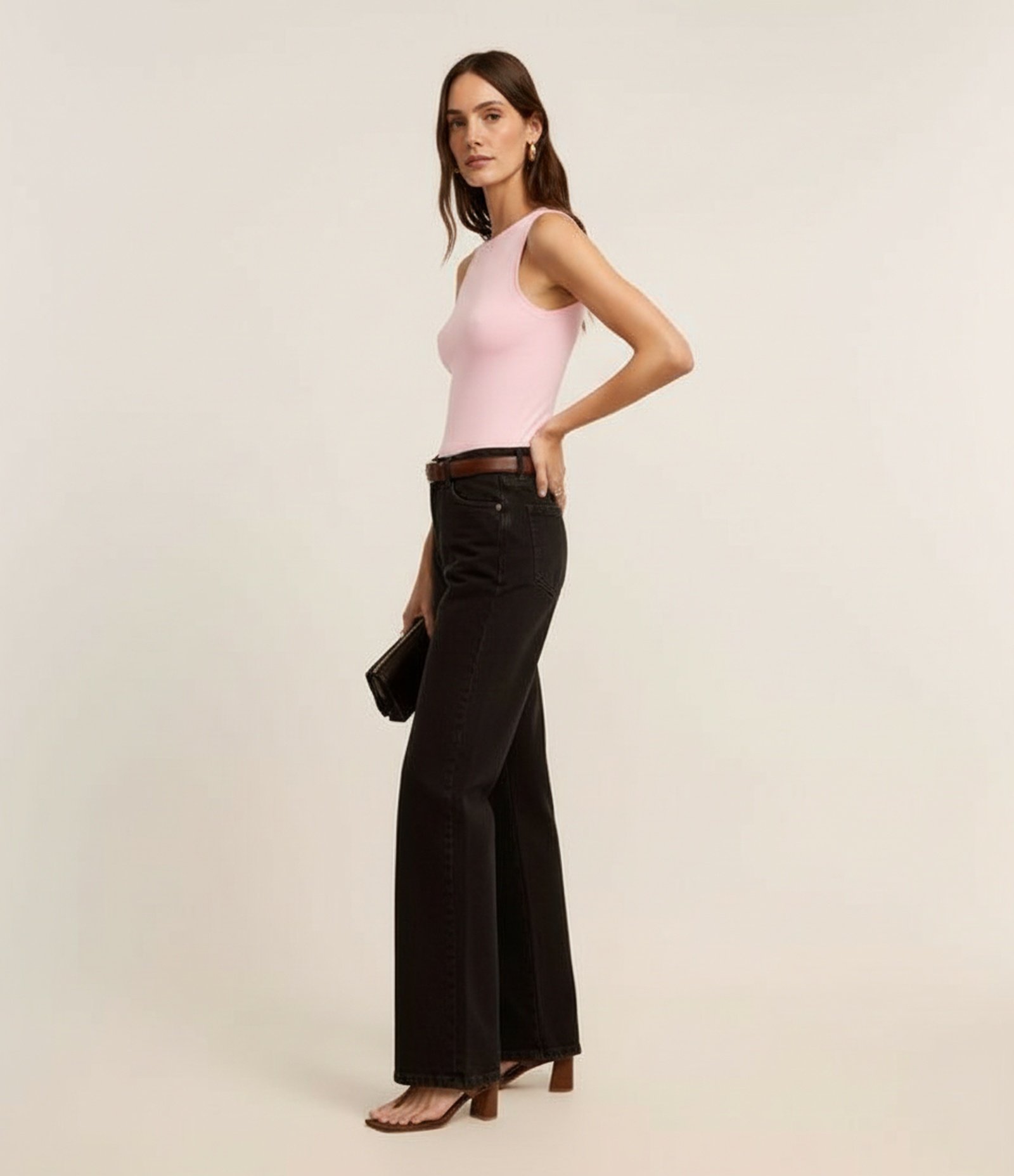 Blusa em Poliamida com Gola Redonda Rosa 4