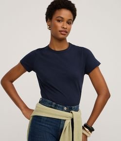 Blusa Slim Básica em Algodão Peruano com Gola Redonda