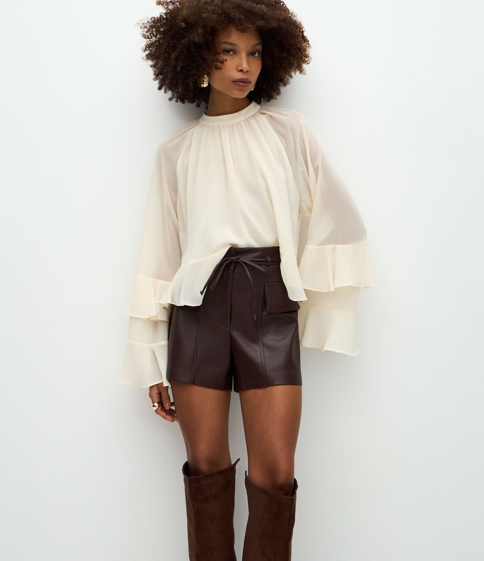 Short em PU com Cintinho para Amarração Marrom 2