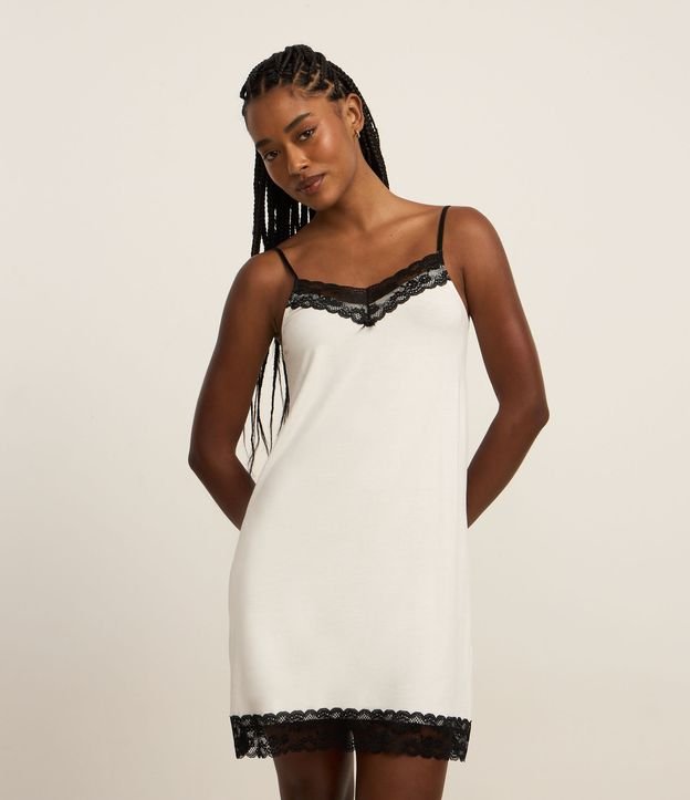 Camisola Curta em Viscolycra com Alcinhas e Renda Contrastante