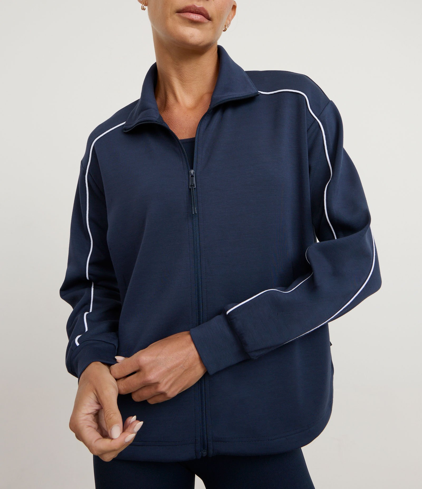 Jaqueta Esportiva em Modal com Friso Contrastante Azul 3
