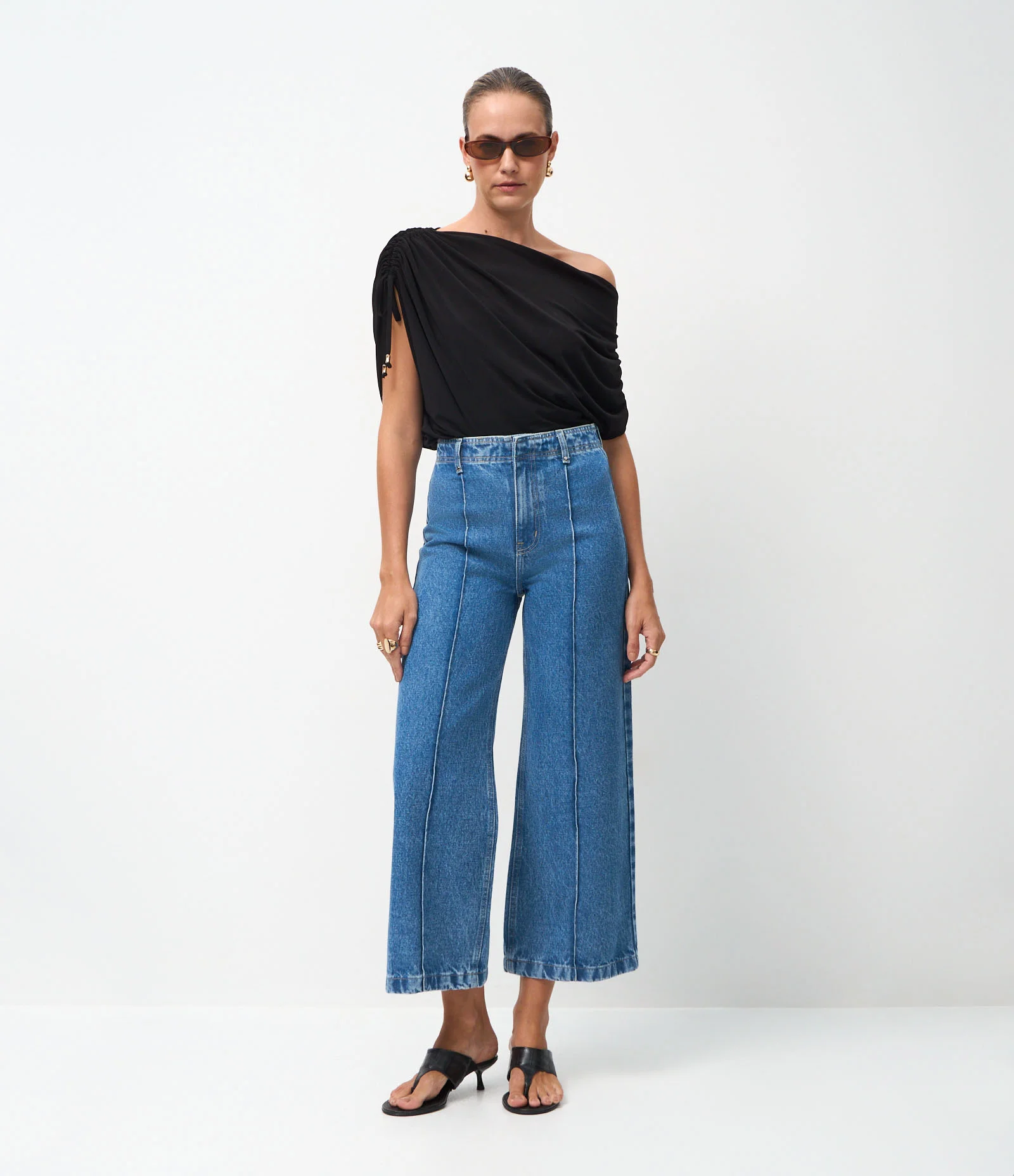 Calça Wide Leg Cropped em Jeans com Cós Alfaiatado em Cintura Alta Médio 1