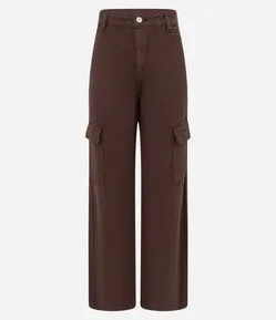 Calça Reta Comfort em Sarja com Bolsos Cargo