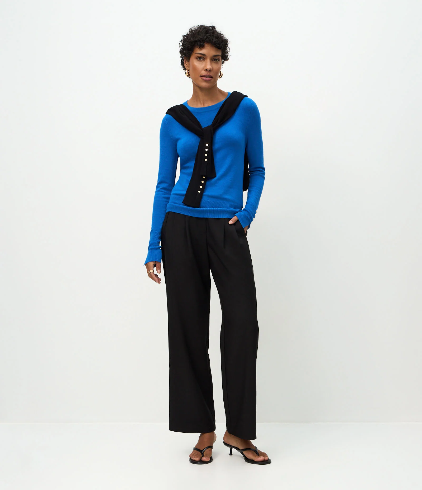 Suéter em Tricô com Botões no Punho Azul 2