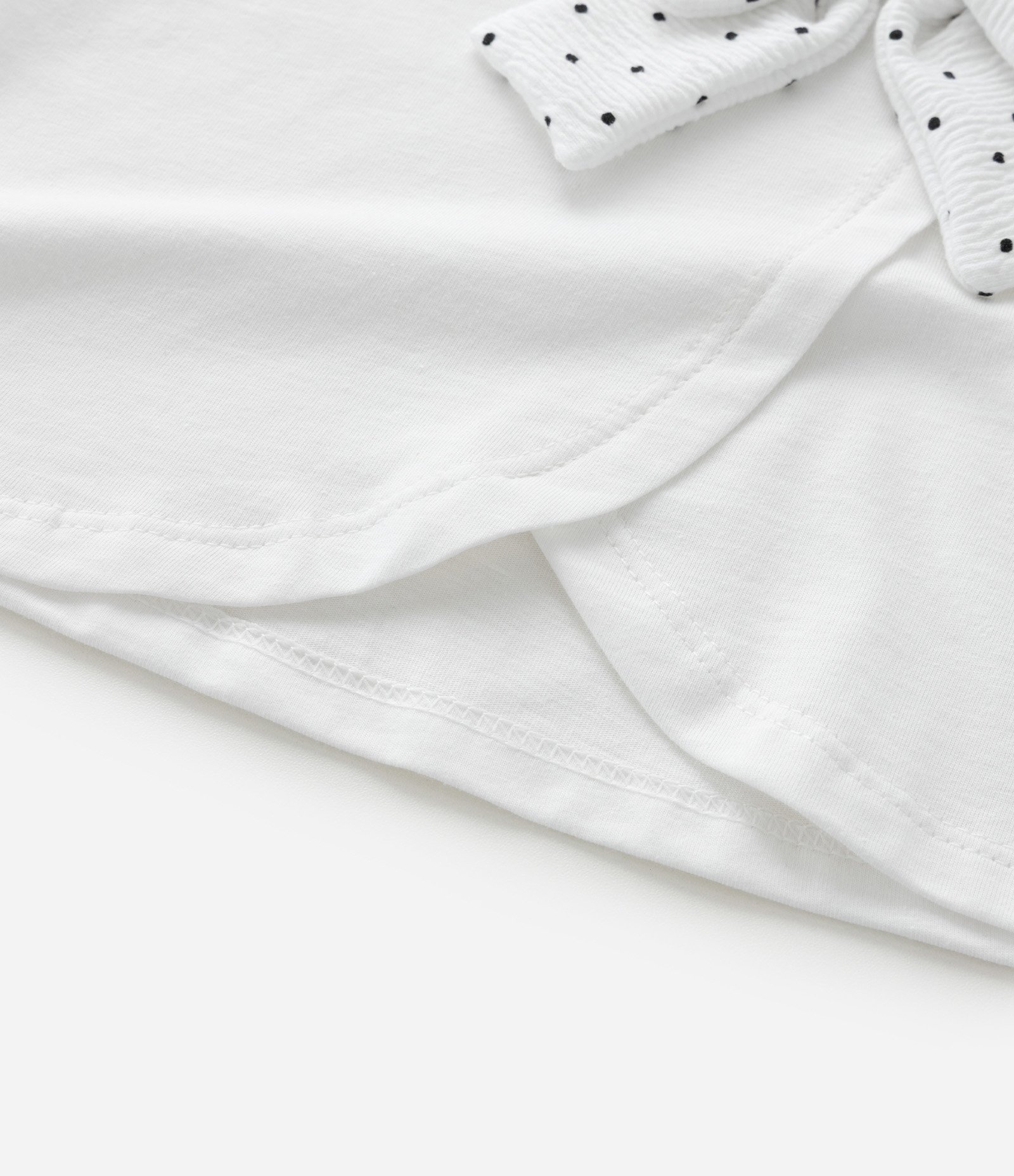 Camiseta Infantil com Laço Poá Aplicado - Tam 0 a 12 Meses Branco 5