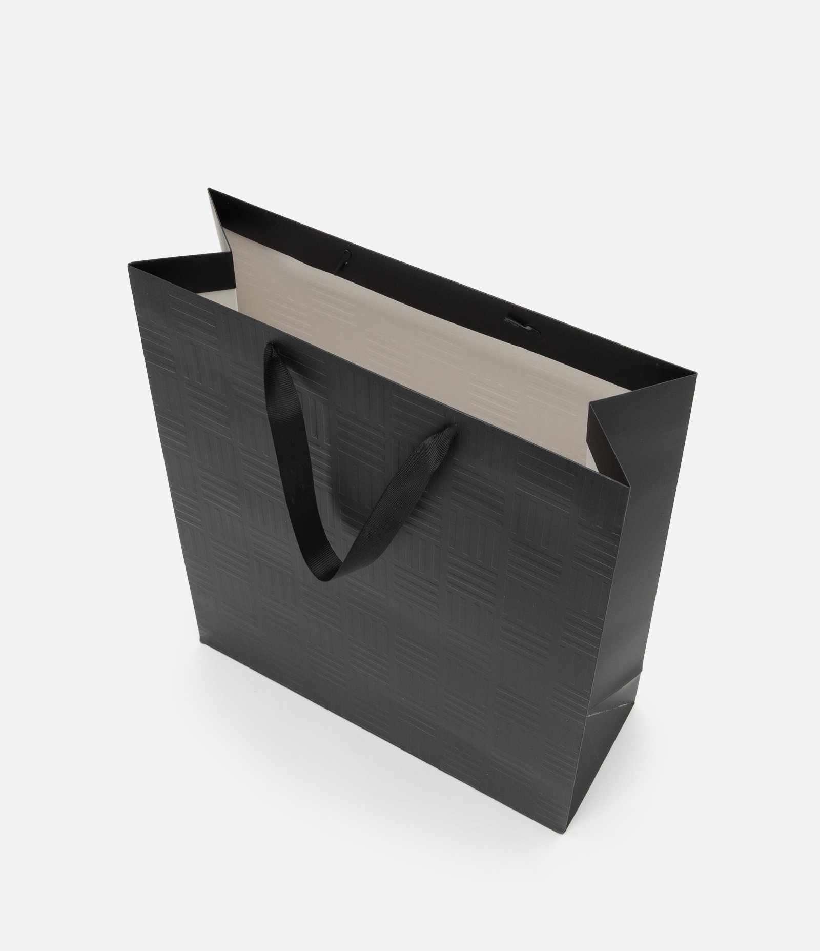 Embalagem de Presente Média com Textura Embossed Preto 3