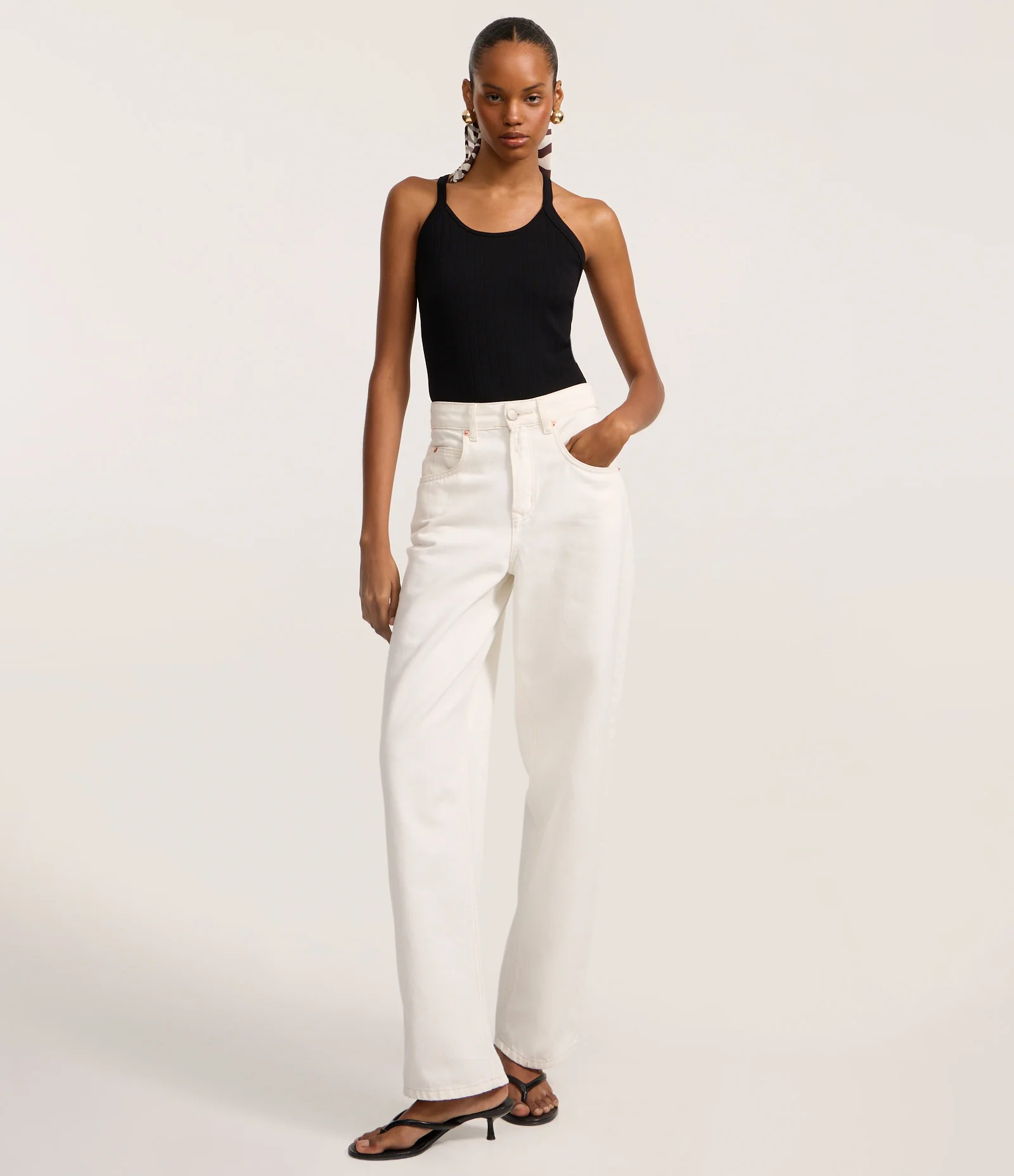 Body Seamless em Poliamida com Alça Trançada Preto 2