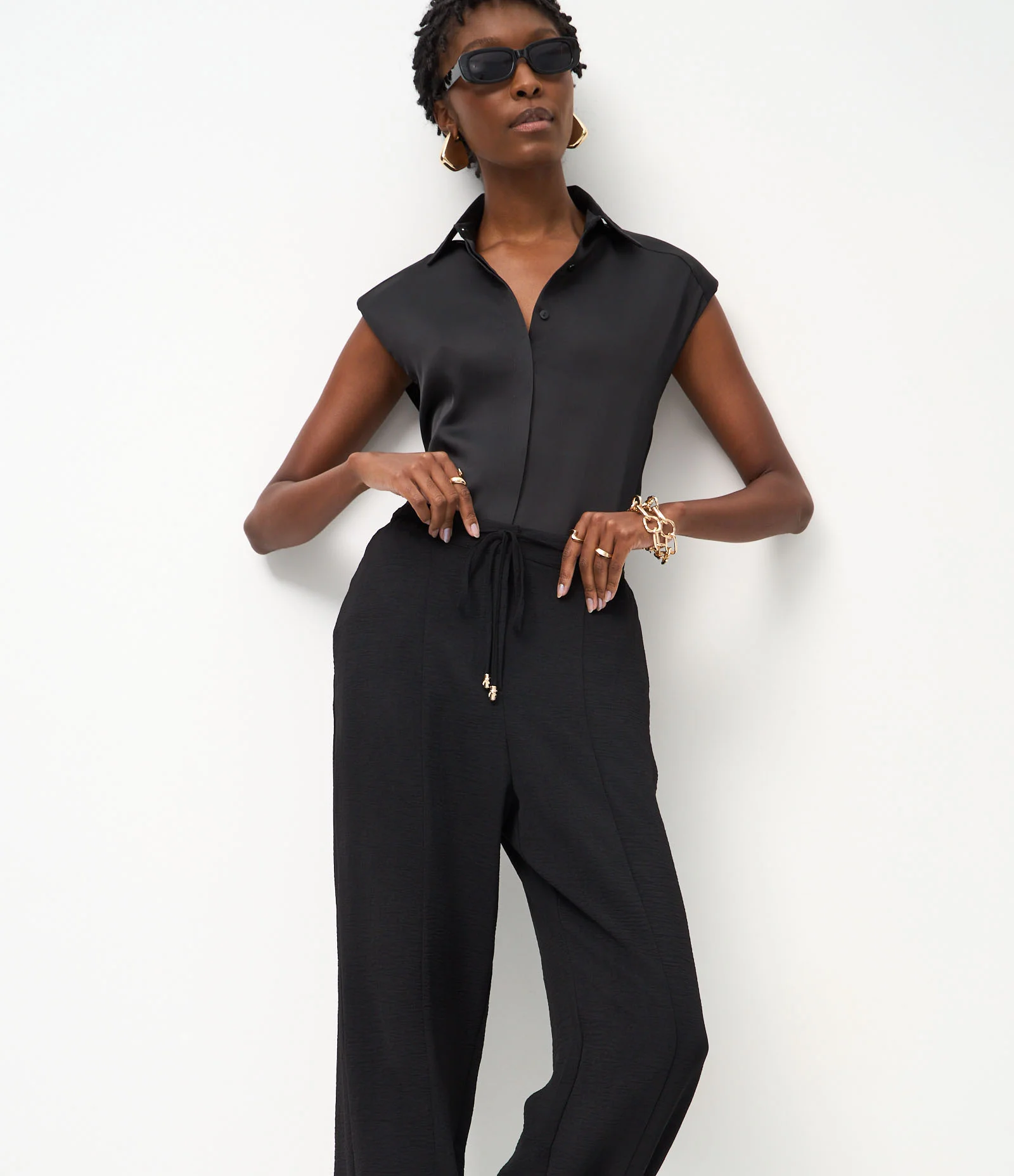 Calça Reta em Airflow com Cinto Para Amarração Preto 2