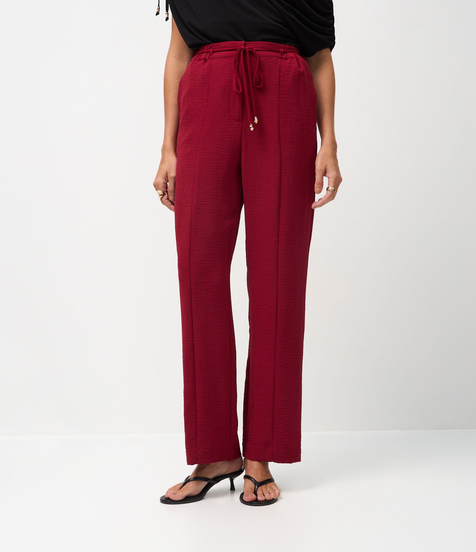 Calça Reta em Airflow com Cinto Para Amarração Vermelho 3