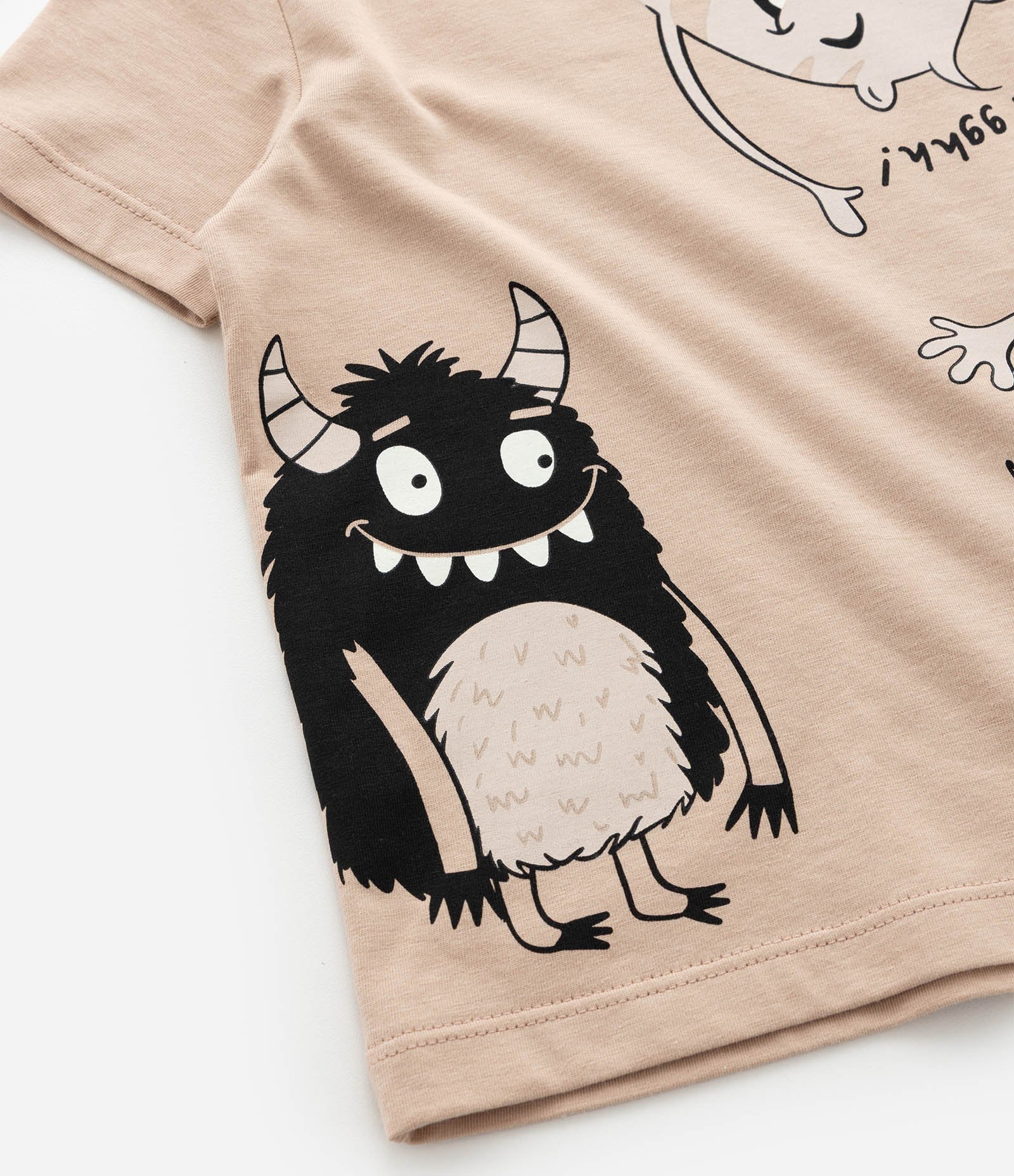 Pijama Curto Infantil com Estampa de Monstrinhos - Tam 2 a 6 Anos Marrom 8