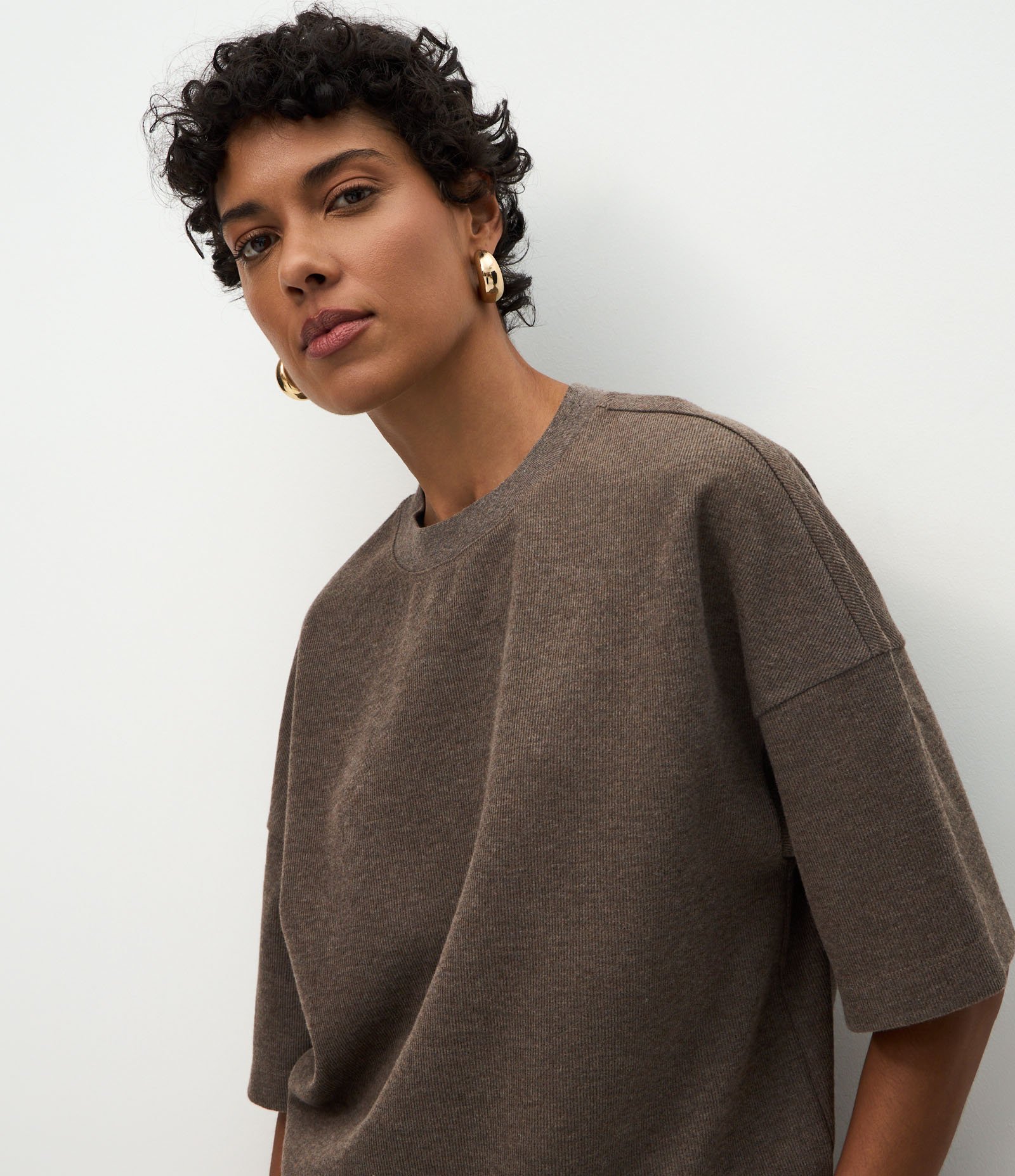 Blusa Moletom Oversized com Manga Curta Marrom 3