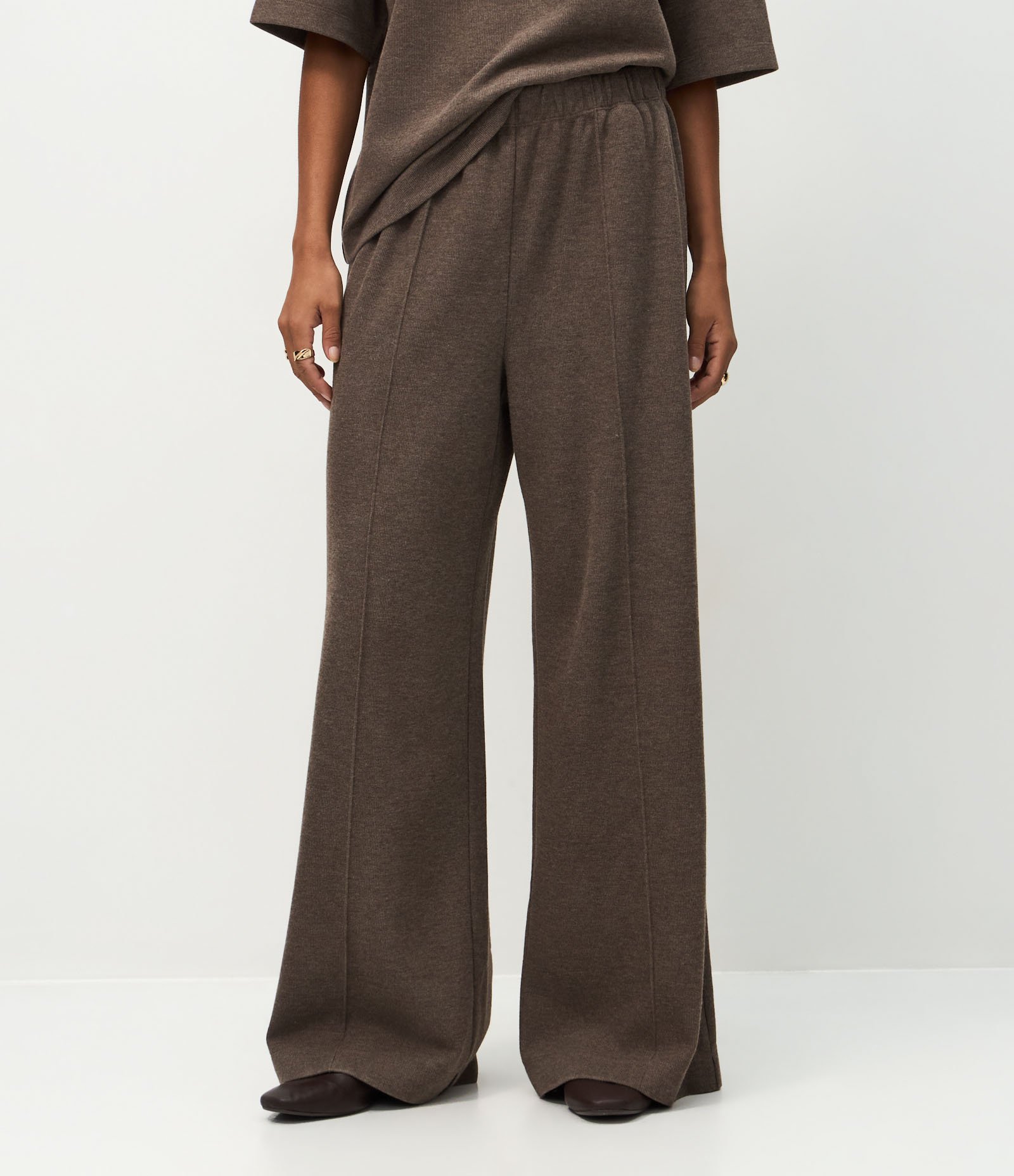Calça Wide Leg em Moletom Sem Felpa Marrom 3