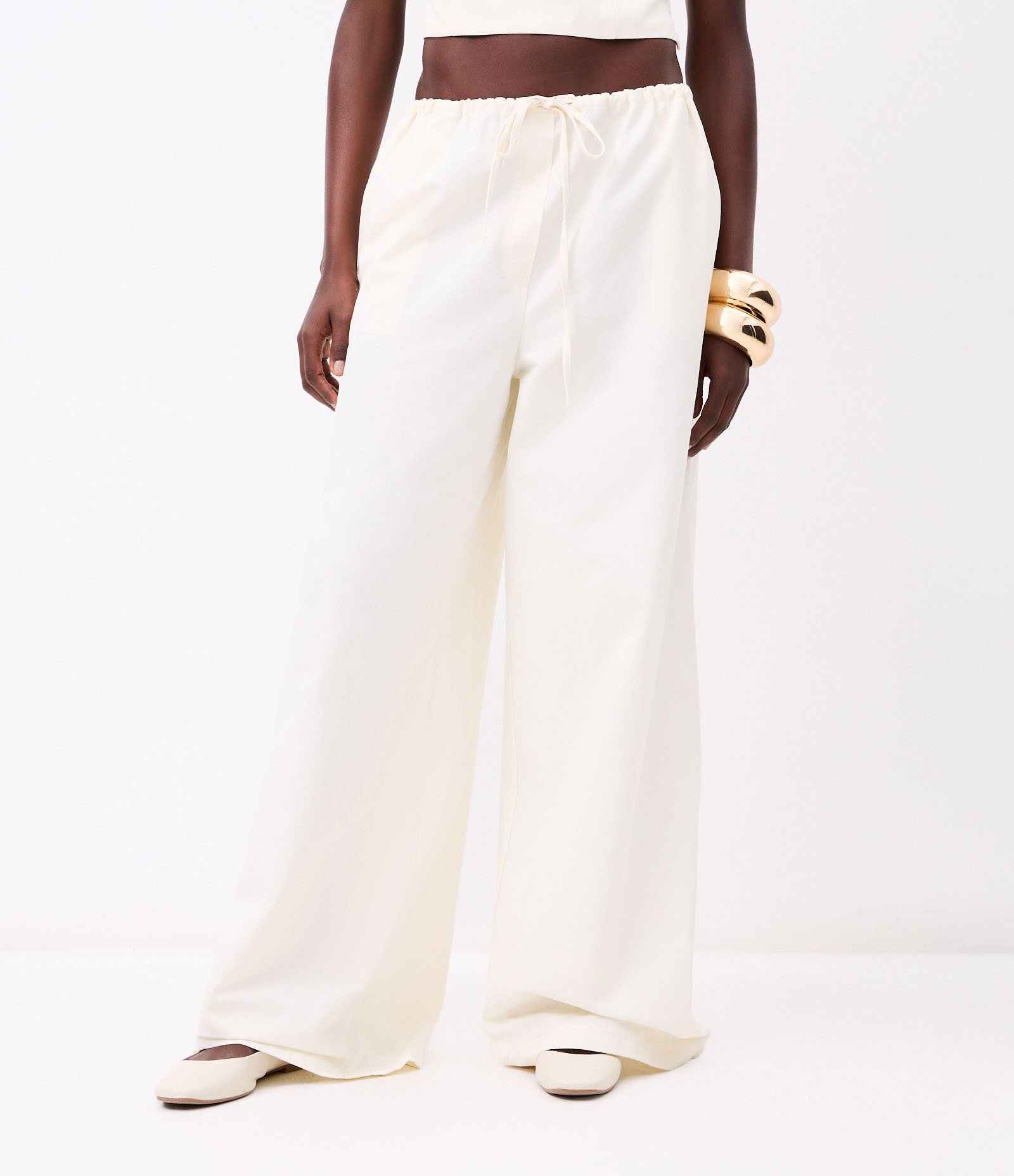 Calça em Tricoline com Amarração no Cós e Bolsos Off White 4