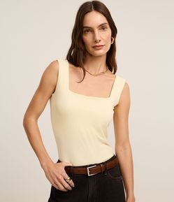 Blusa em Poliamida com Decote Quadrado