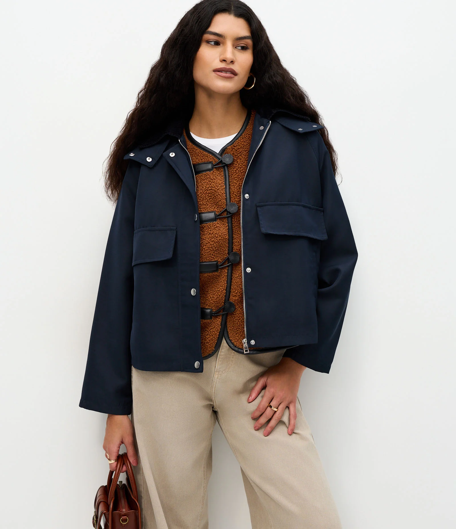 Jaqueta com Capuz e Gola em Veludo Cotelê Azul 1