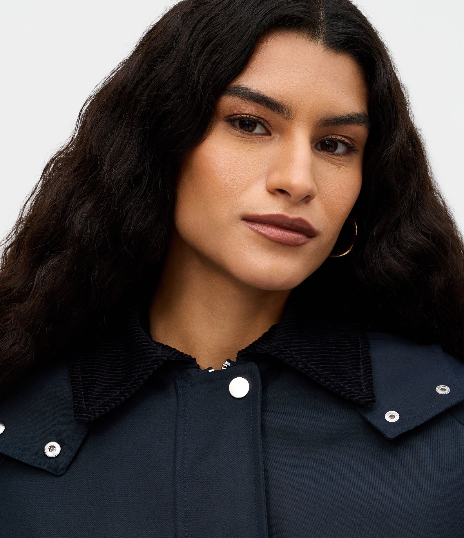 Jaqueta com Capuz e Gola em Veludo Cotelê Azul 4