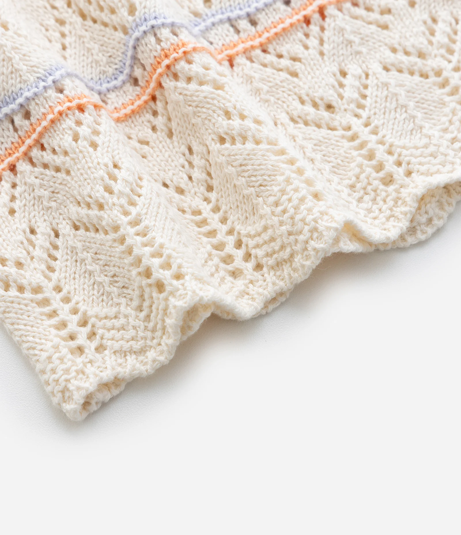 Camiseta Infantil Relaxed em Tricô com Detalhes em Crochê  - Tam 5 a 14 Anos Bege 5