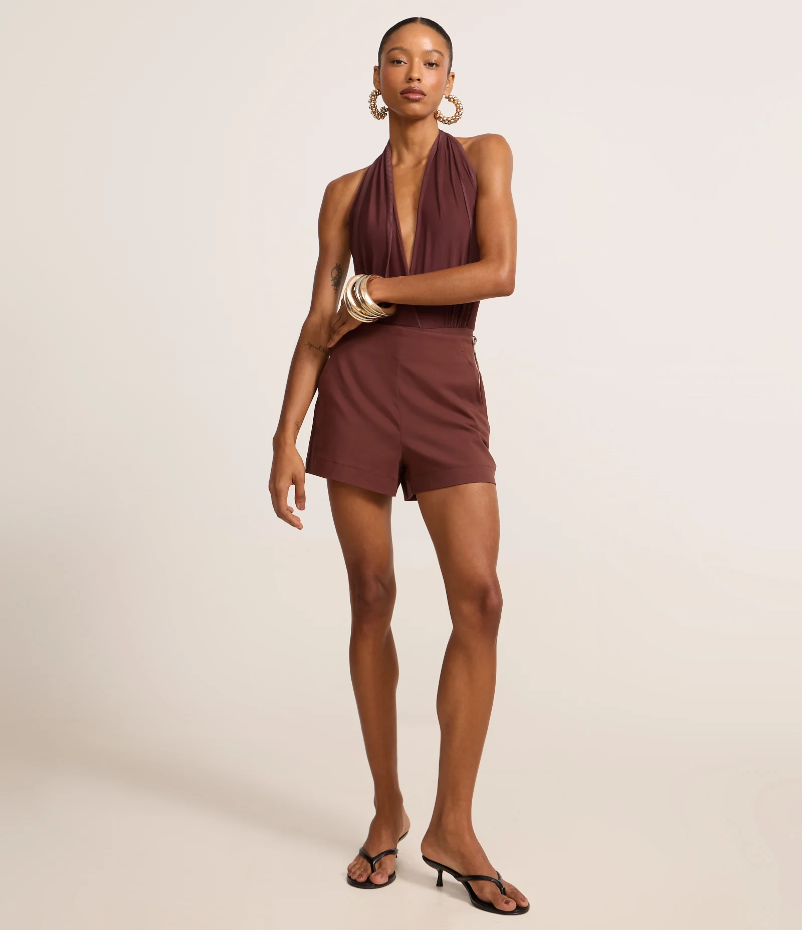 Short Curto em Bengaline com Zíper na Lateral Marrom 1