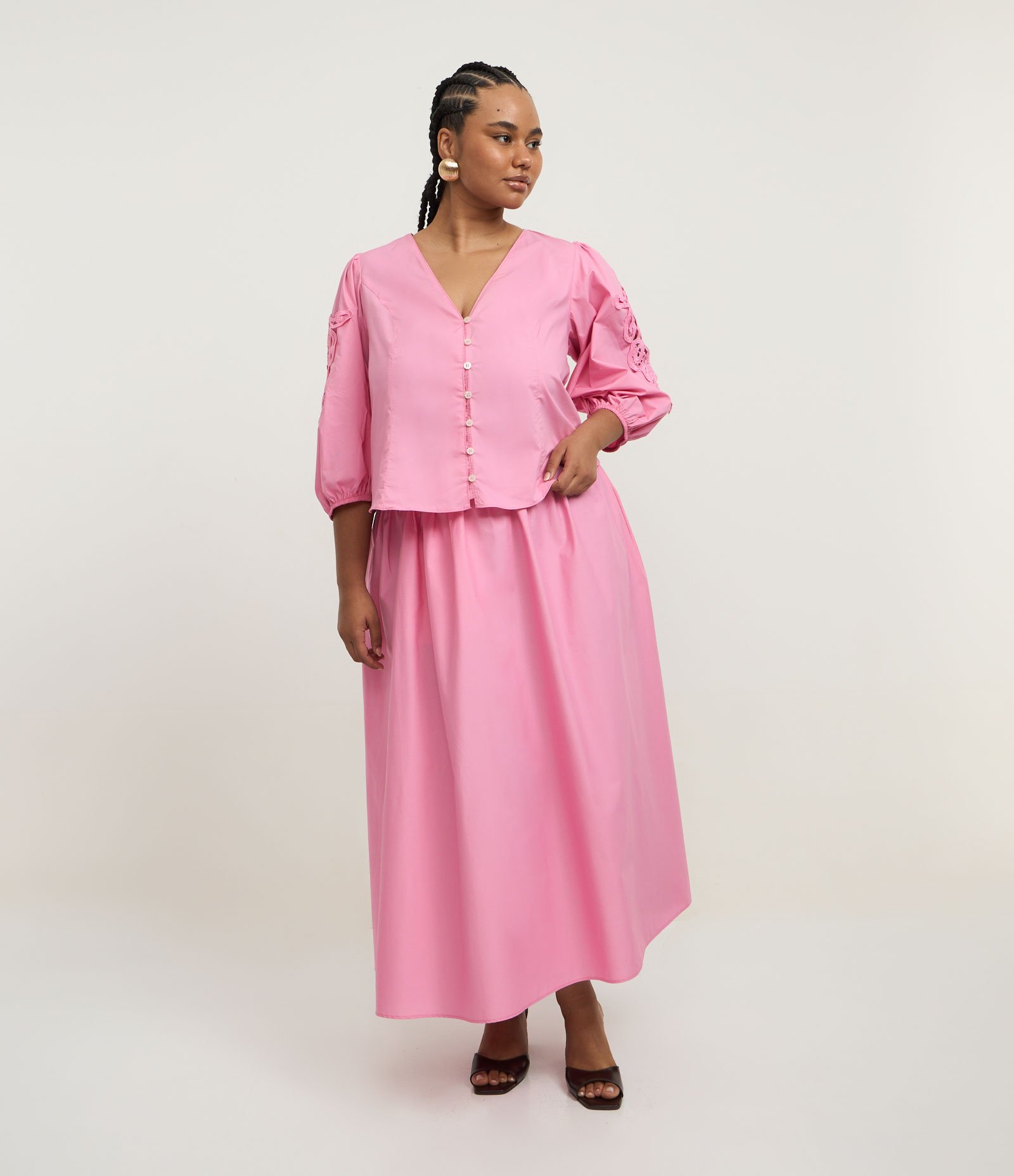 Saia Midi em Tricoline Curve & Plus Size Rosa 1