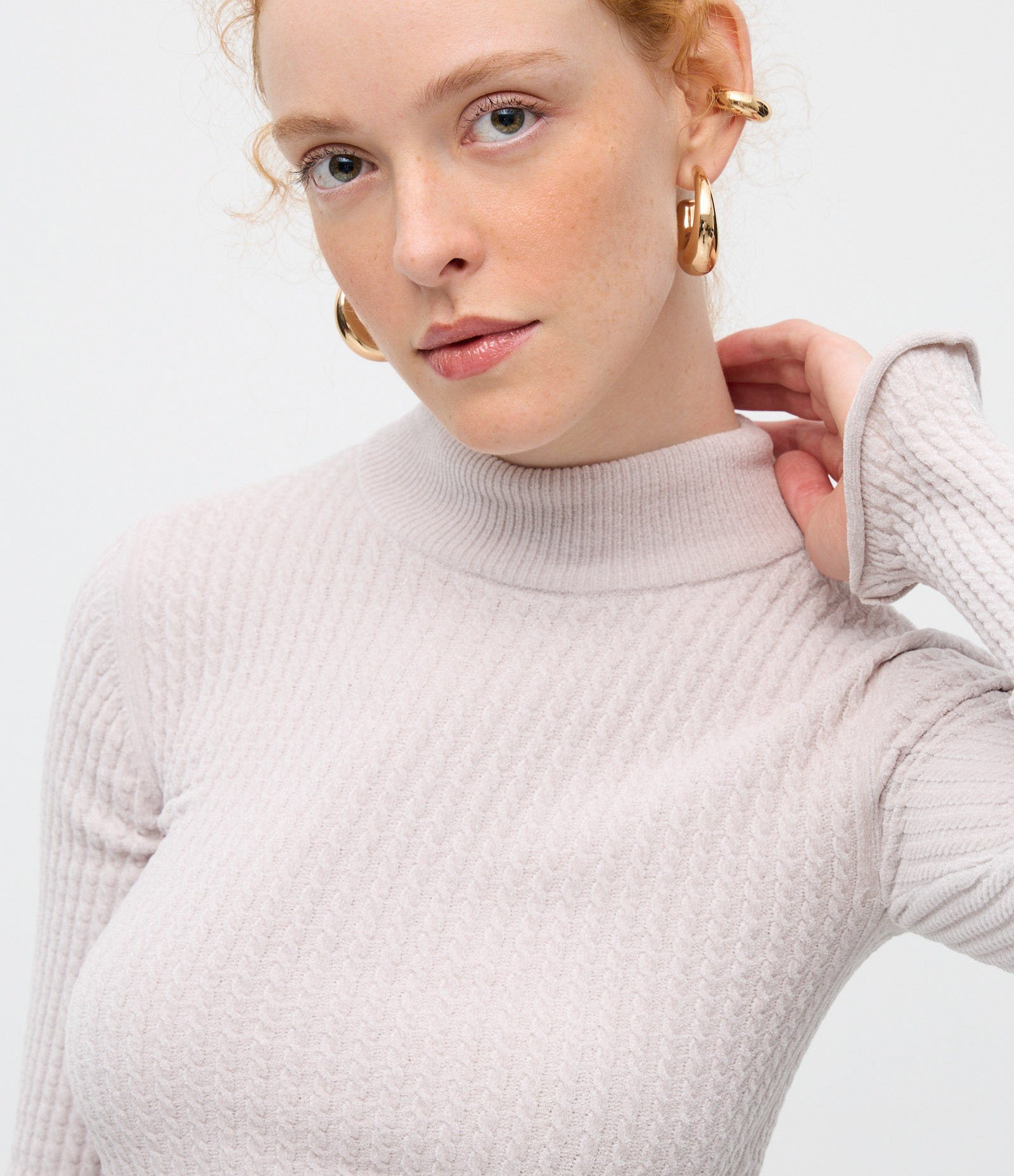 Blusa Slim Texturizada com Gola Alta e Manga Longa Branco 3